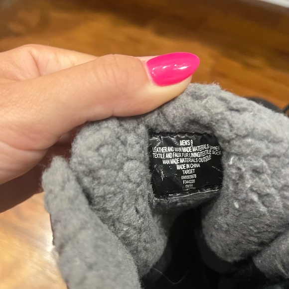 Snow Boots NEVER WORN Insulated Black and Grey - Picture 4 of 5